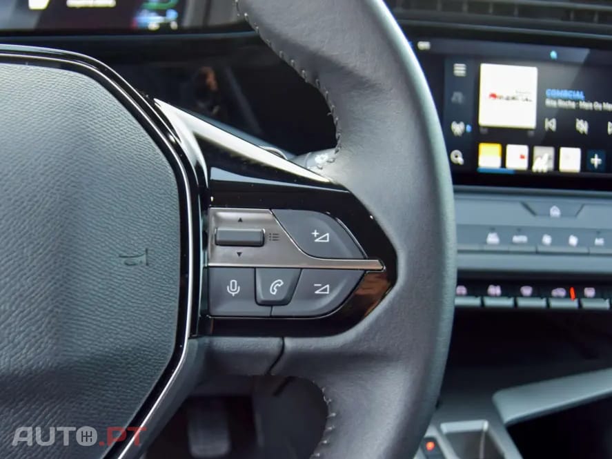 Peugeot 408 1.2 Hybrid Allure e-DCS6