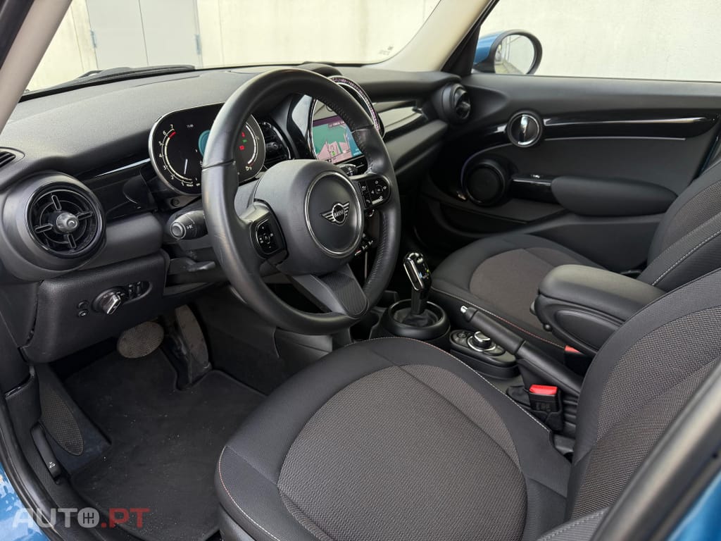 MINI Cooper Cooper Resolute Edition Auto