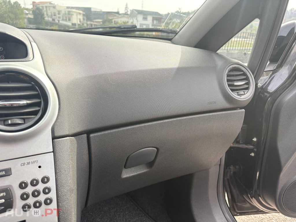Opel Corsa 1.2 Enjoy