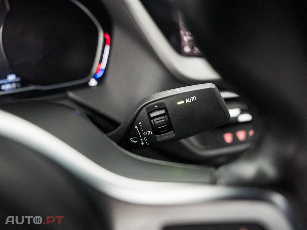 BMW 216 d Pack Desportivo M