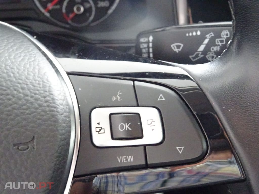 Volkswagen Polo 1.0 Confortline