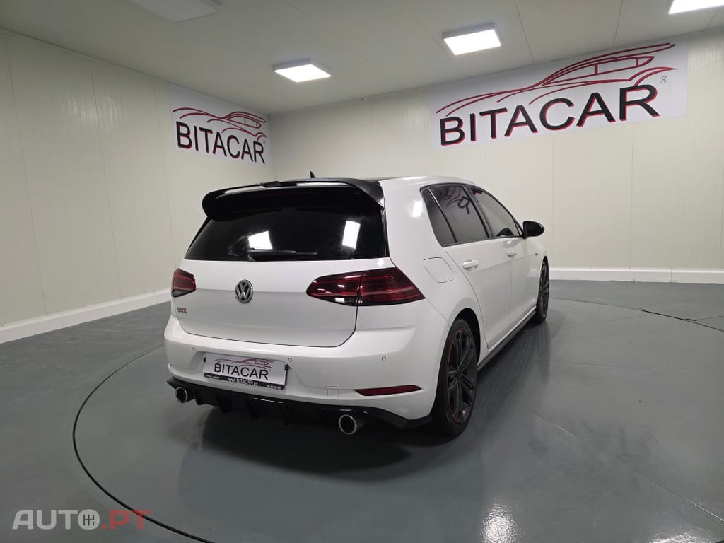 Volkswagen Golf 2.0 TSI GTI DSG Performance