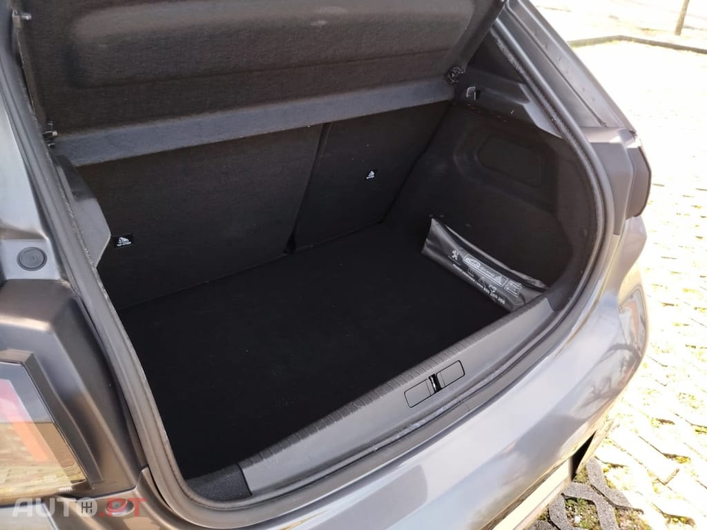 Peugeot 208 GT Line 1.2 Puretech 100CV