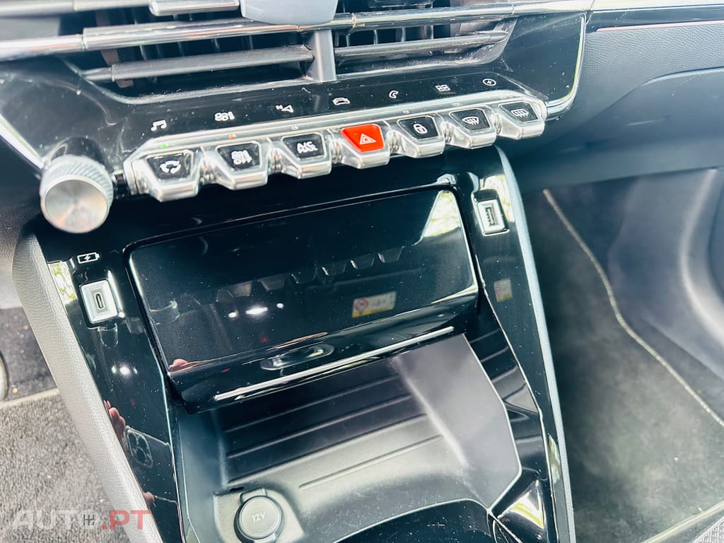Peugeot 208 GT