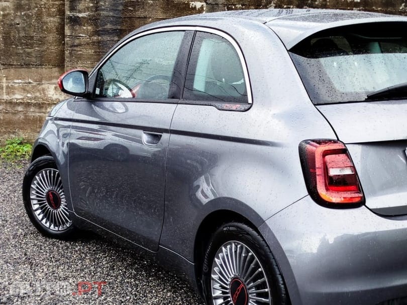 Fiat 500e 23,8kWh Red