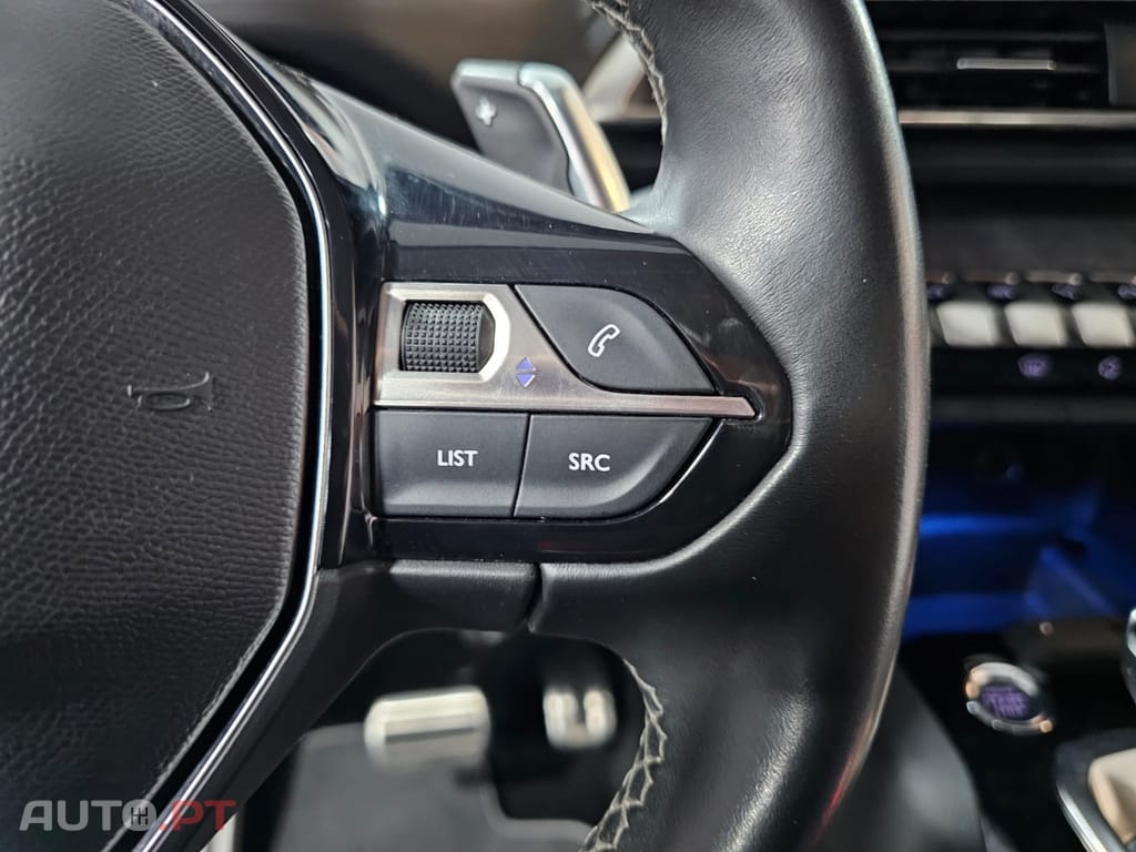 Peugeot 3008 1.6 Hybrid Allure Pack e-EAT8