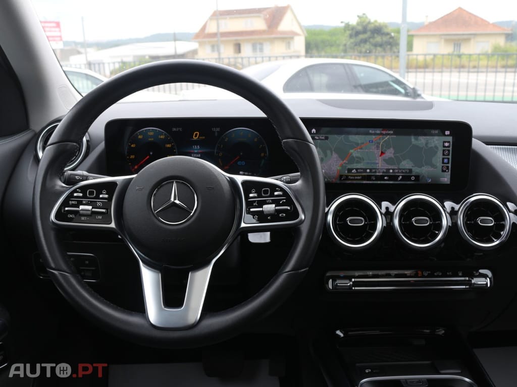 Mercedes-Benz GLA 250 e Progressive