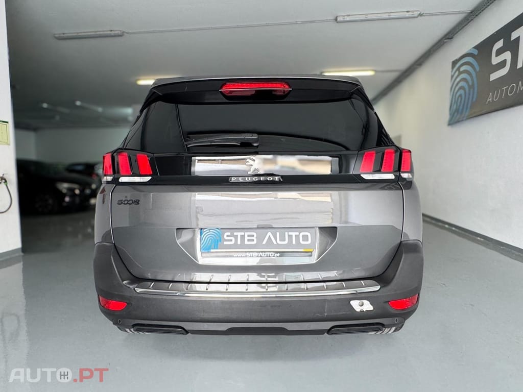 Peugeot 5008 1.5 BlueHDi Allure