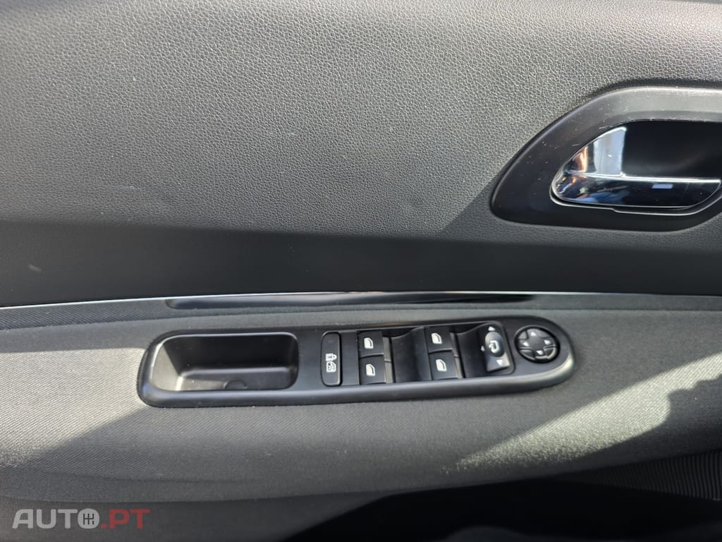 Peugeot 3008 1.6 HDi Style
