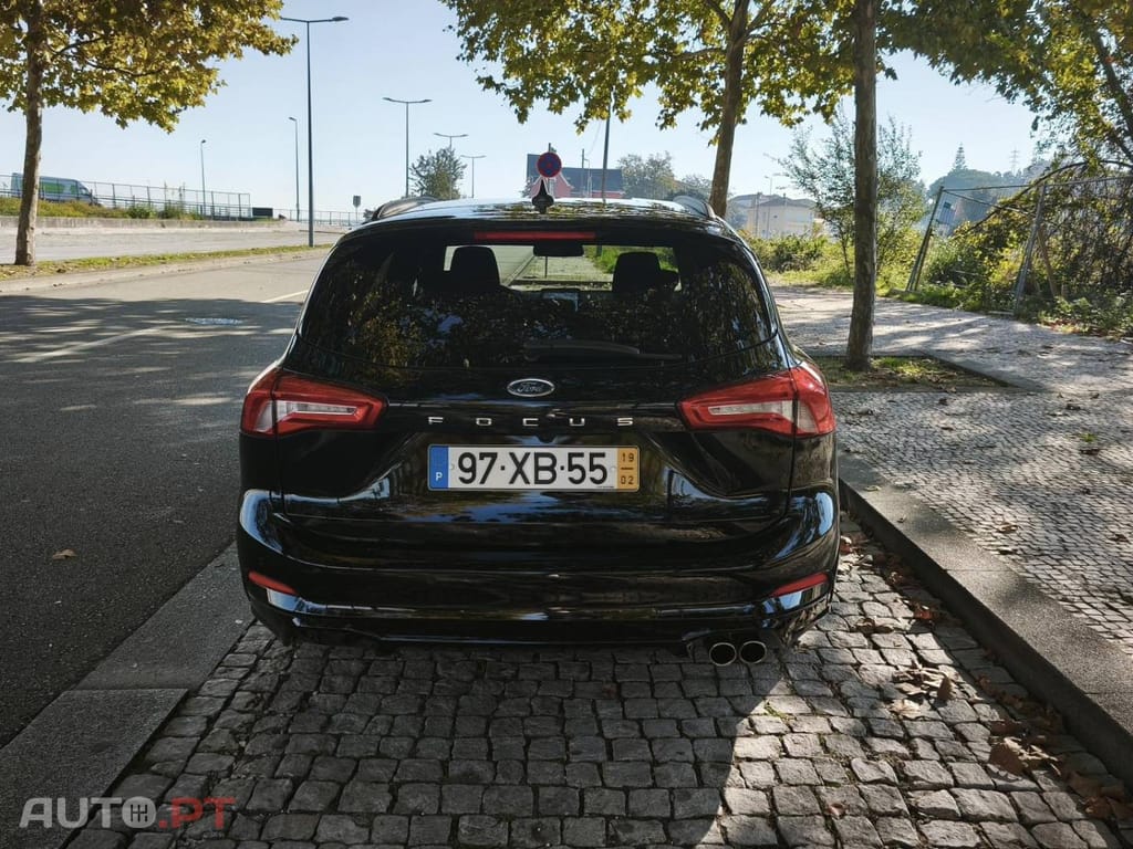 Ford Focus SW 1.0 EcoBoost MHEV ST-Line