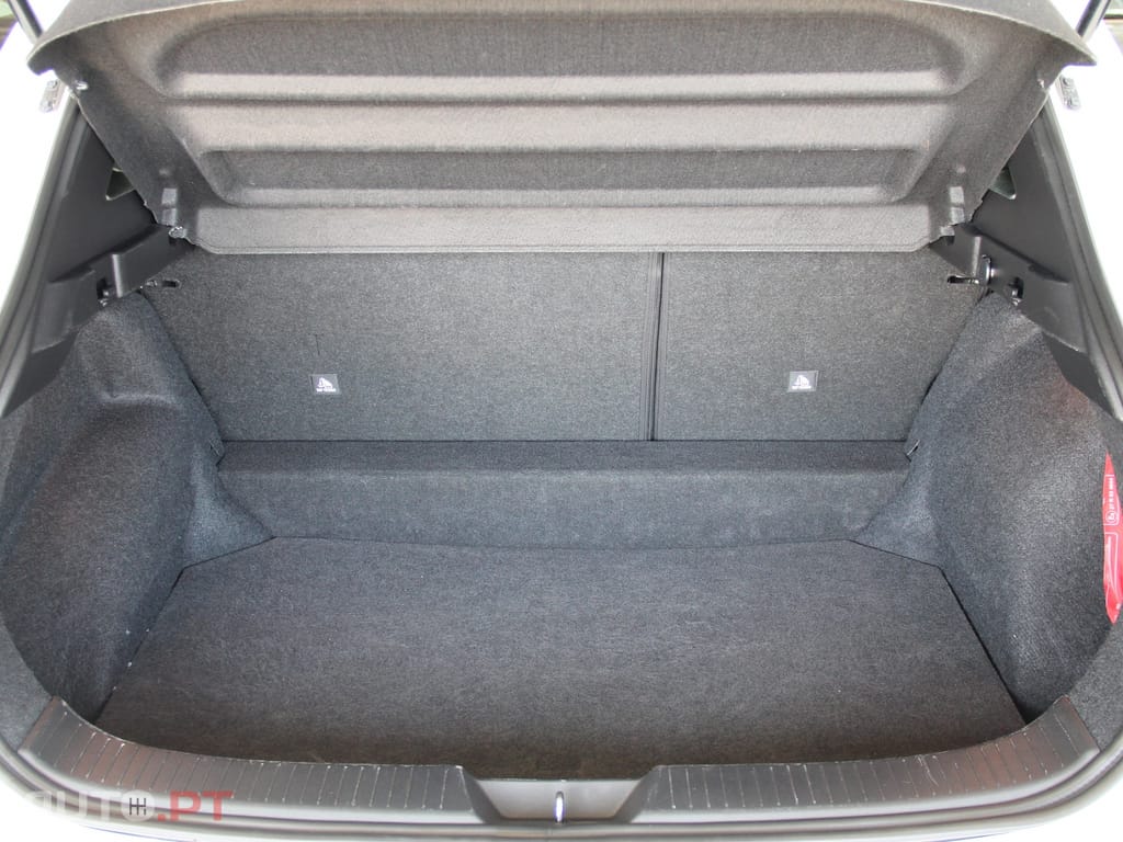 Nissan Qashqai 1.3 DIG-T Acenta — fotografia 8