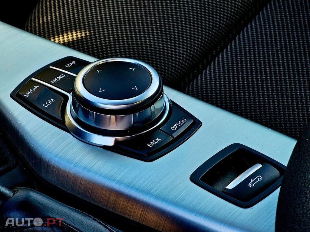BMW 218 i Cabrio Luxury Line
