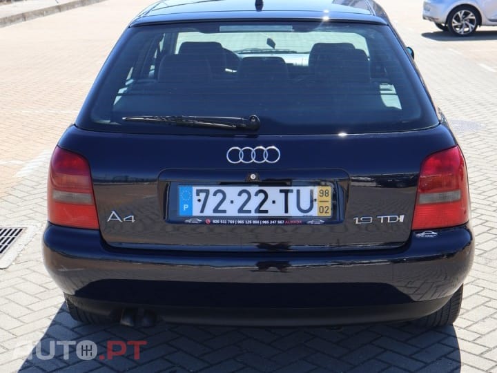 Audi A4 Avant 1.9 TDI Attraction