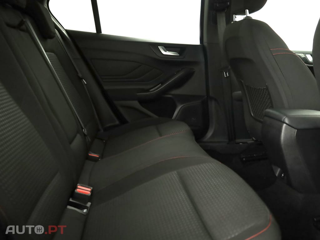 Ford Focus Focus 1.0 EcoBoost MHEV ST-Line X