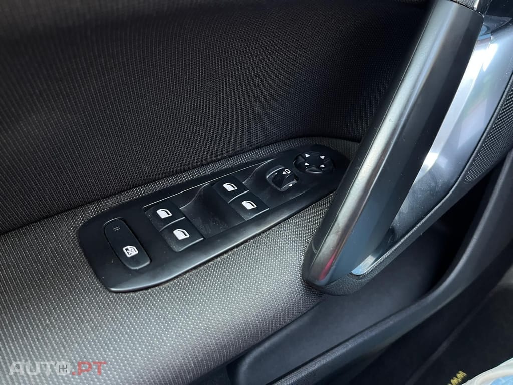 Peugeot 308 SW 1.6 HDI ALLURE 