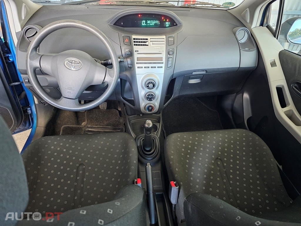 Toyota Yaris 1.0 VVT-i AC
