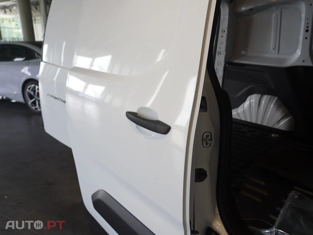 Peugeot E-Partner 50 kWh M Standard