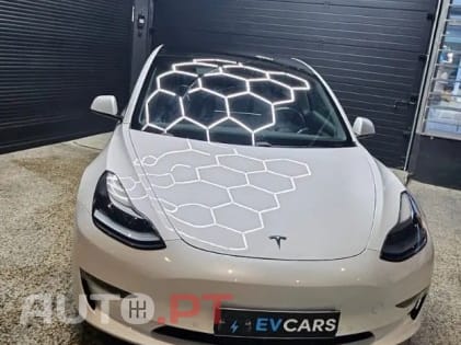 Tesla Model 3 Long Range AWD Dual Motor