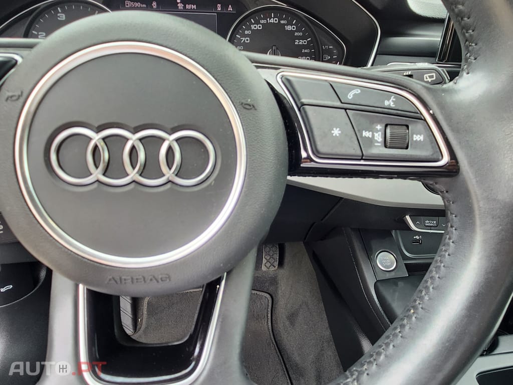 Audi A4 Avant 40 TDI S line S tronic