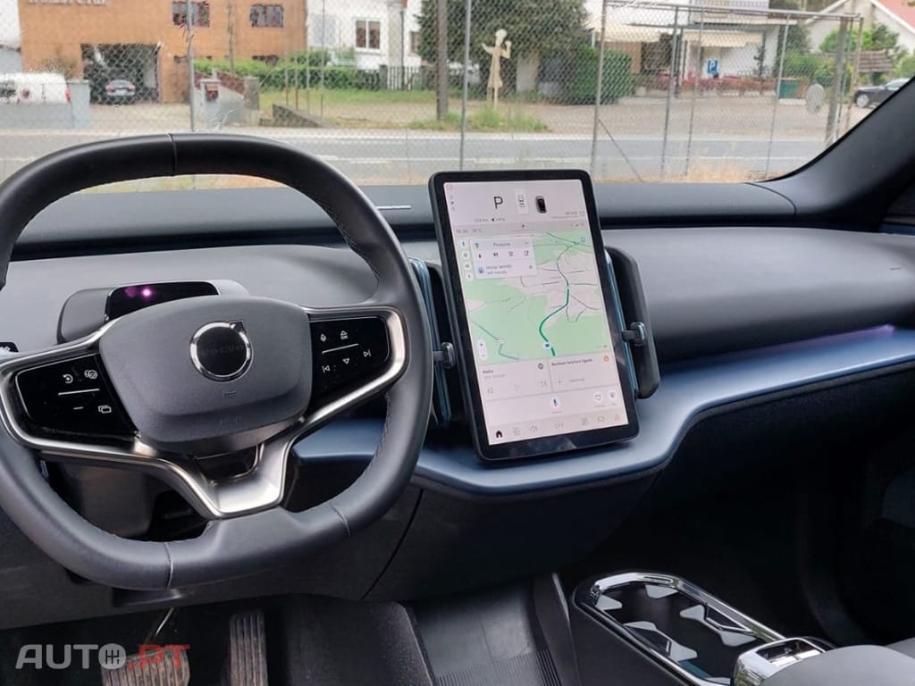 Volvo EX30 69 kWh Single Motor Extended Range Core