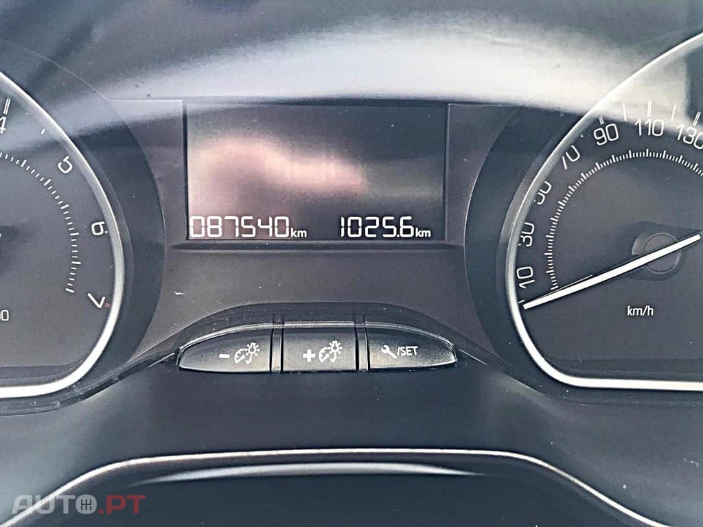 Peugeot 2008 1.2 PureTech Active