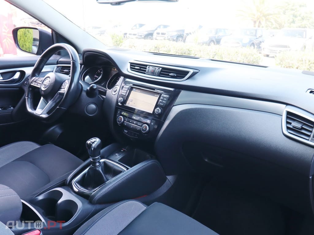 Nissan Qashqai 1.5 dCi N-Connecta 18 RS