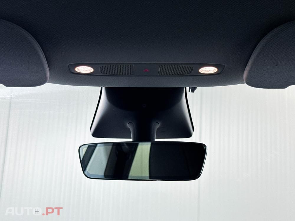 Tesla Model Y Long Range Dual Motor AWD