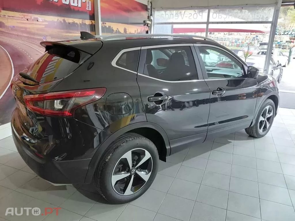 Nissan Qashqai 1.5 dCi Tekna Premium foto 4
