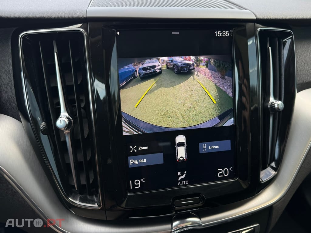 Volvo XC60 2.0 T8 PHEV Momentum Plus AWD