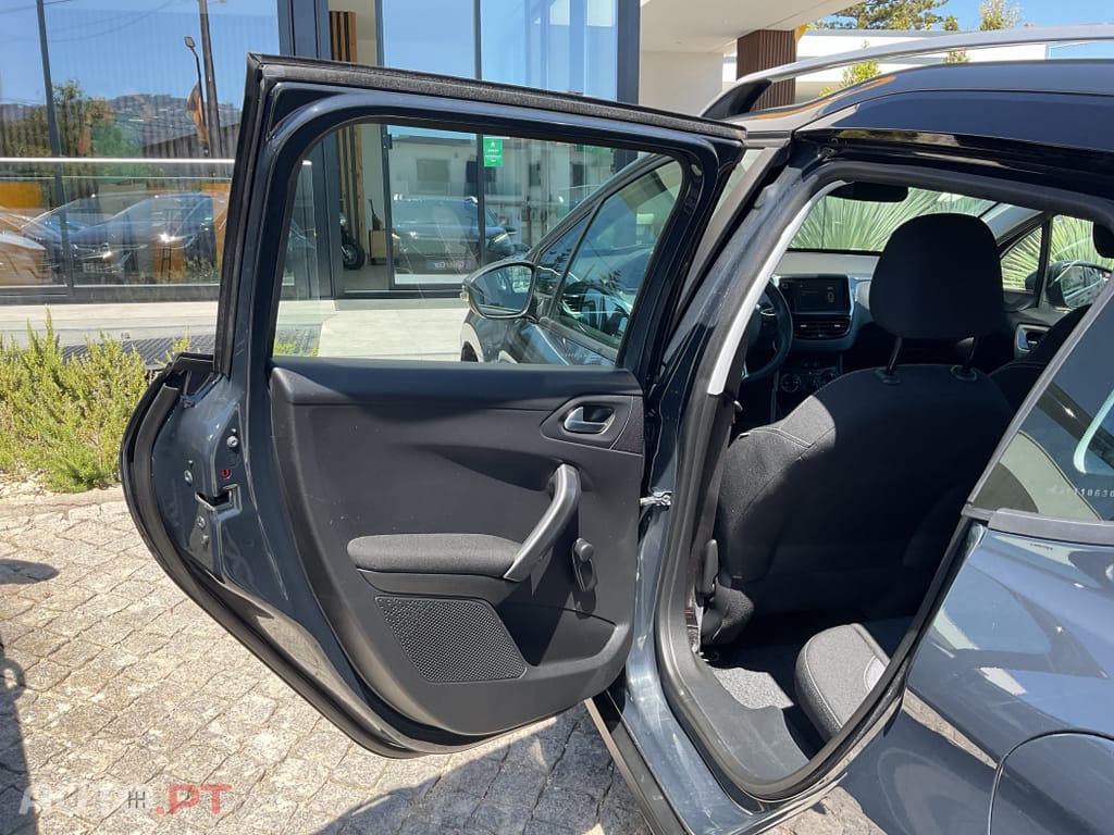 Peugeot 2008 1.6 BlueHDi Active