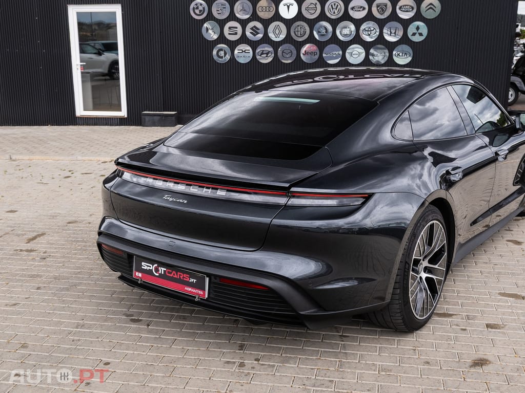 Porsche Taycan Bateria Performance Plus
