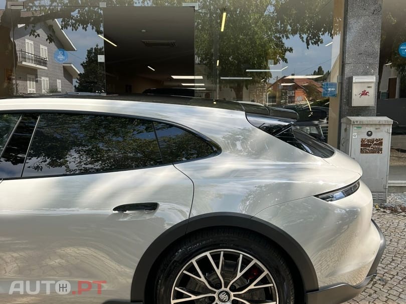 Porsche Taycan GTS Sport