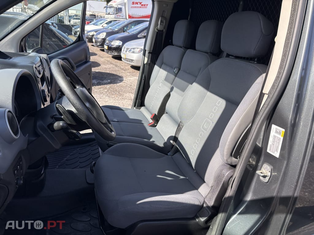Citroen Berlingo 1.6 HDI 3 Lugares Caixa Automática