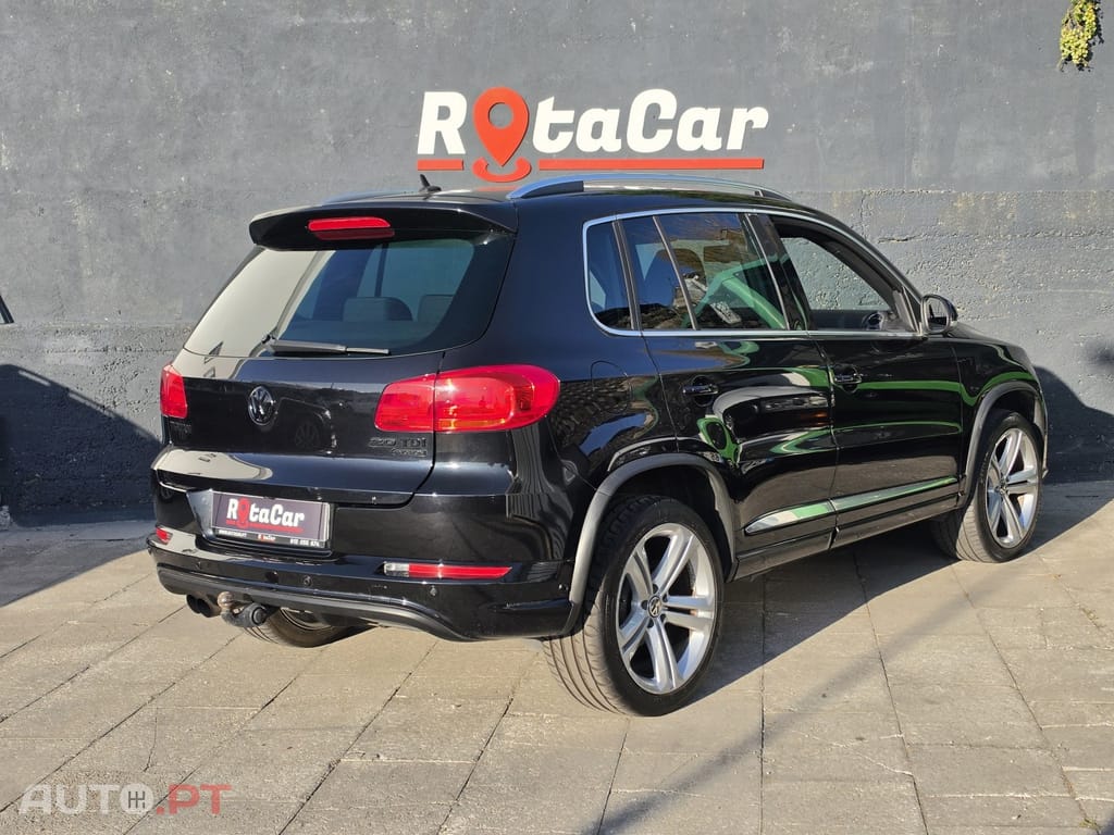 Volkswagen Tiguan 2.0 TDI R-Line 4 Motion - Bola de Reboque