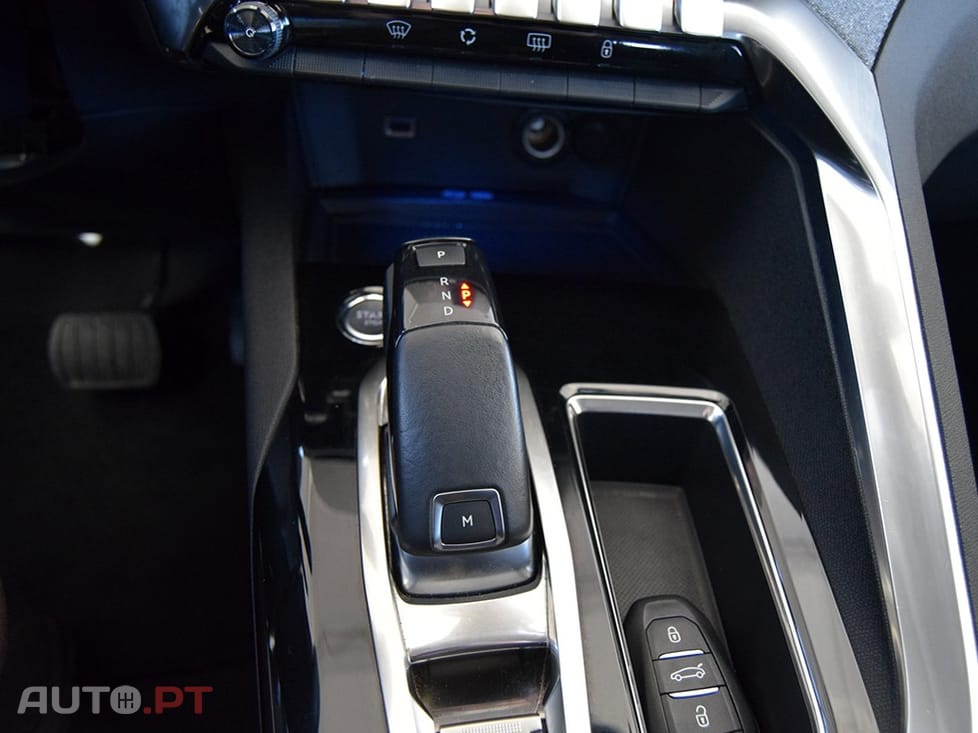Peugeot 3008 1.2 PureTech Allure EAT6
