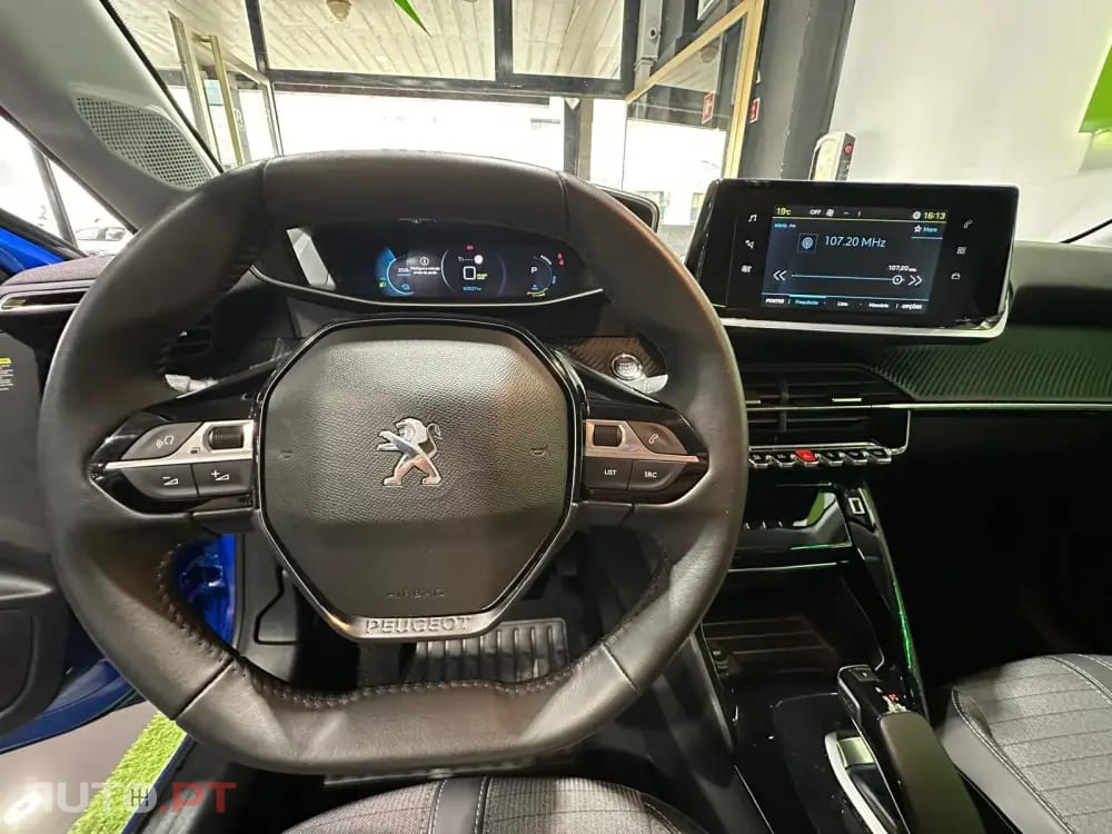 Peugeot E-208 50 kWh Allure