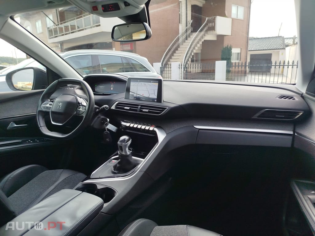 Peugeot 5008 1.2 PureTech Allure Grip Control