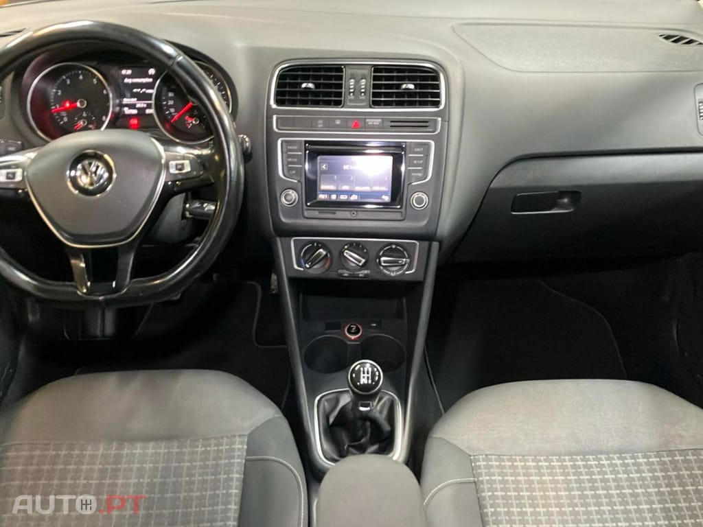 Volkswagen Polo 1.0 Confortline