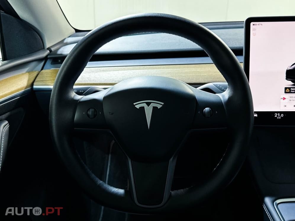 Tesla Model Y Long Range Dual Motor AWD