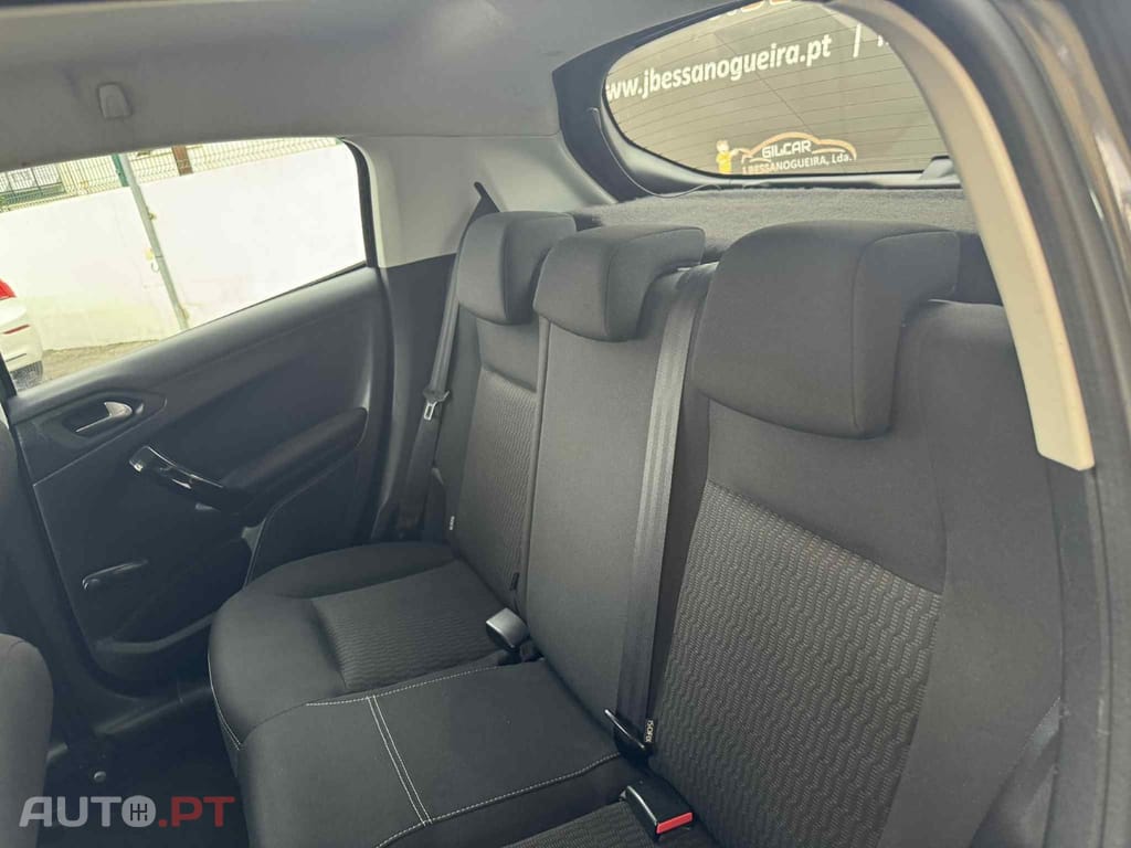 Peugeot 208 1.2 PureTech Style