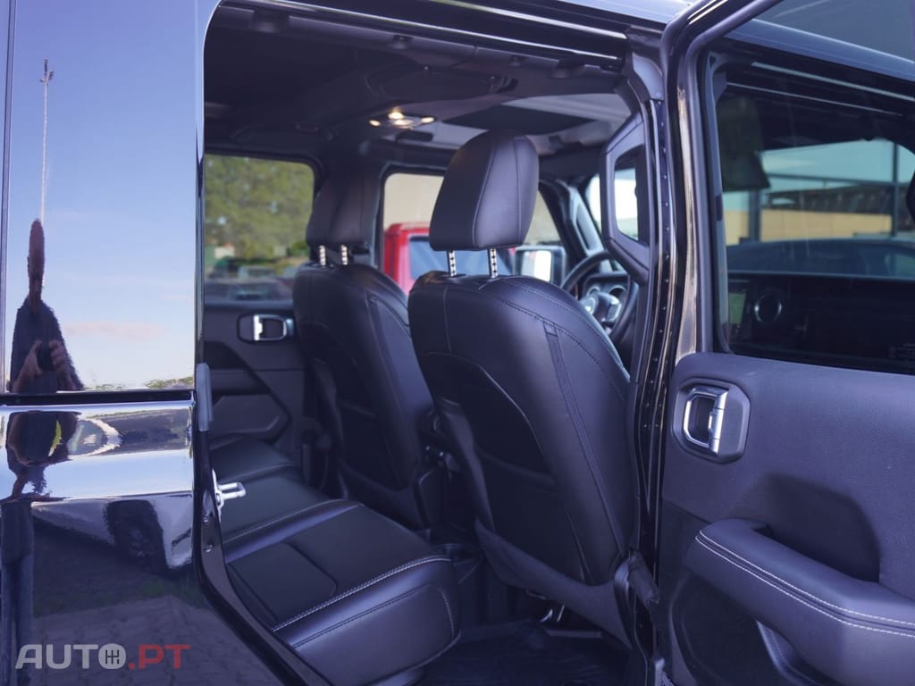 Jeep Gladiator 3.0 CRD Overland AT8
