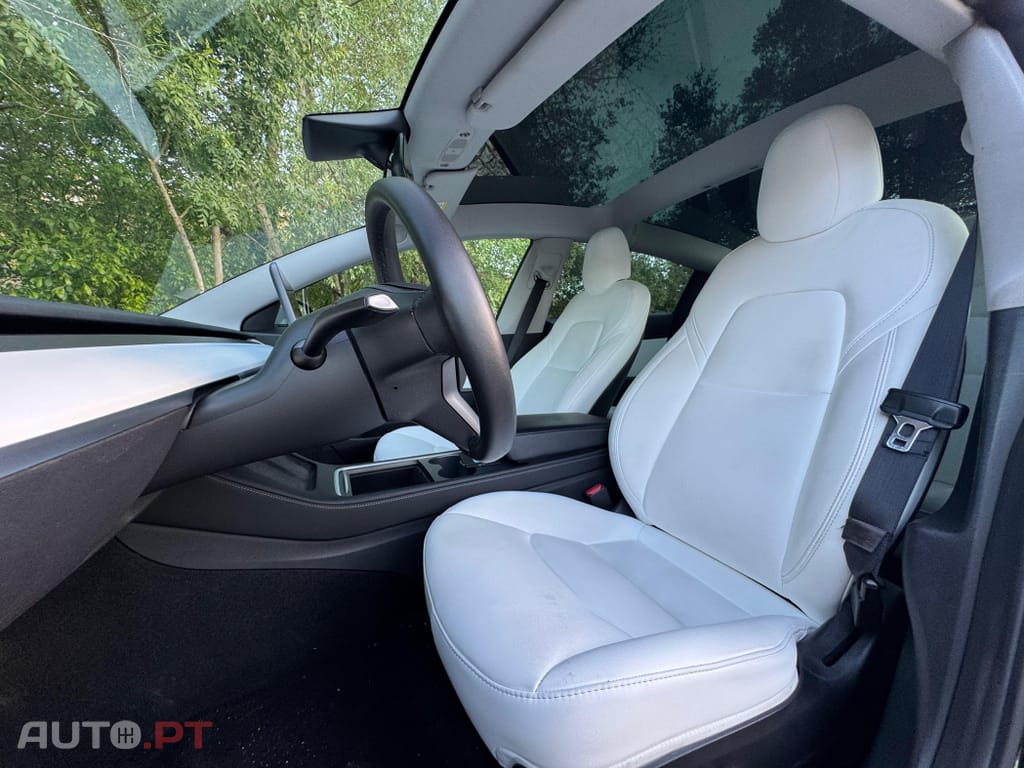 Tesla Model 3 Long-Range Dual Motor AWD
