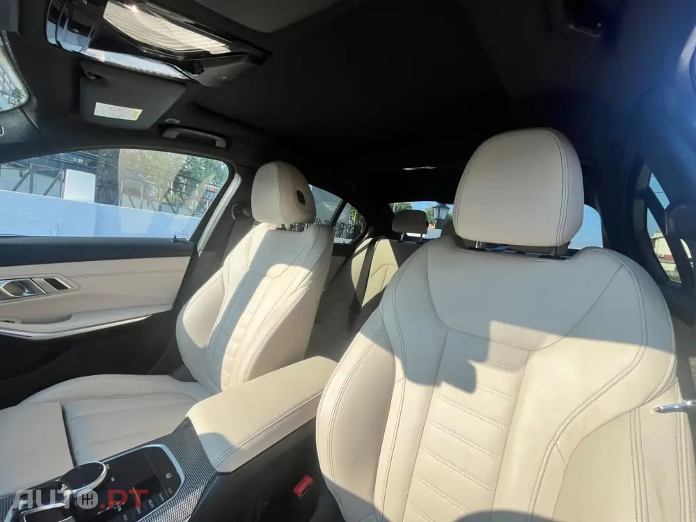 BMW 330 e Pack Desportivo M Auto