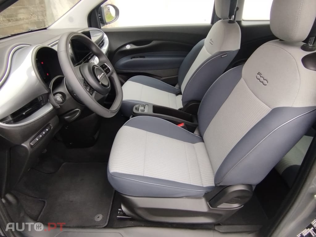 Fiat 500e 42 kWh Icon