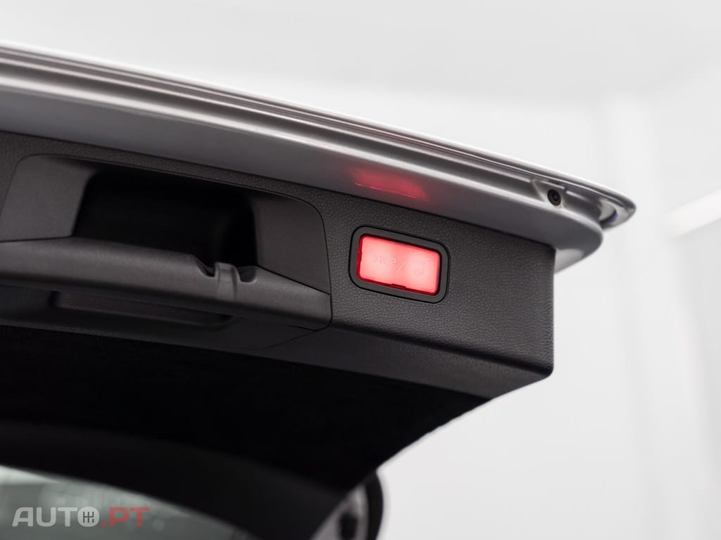 Mercedes-Benz E 300 de AMG Line