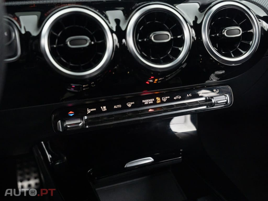 Mercedes-Benz CLA 250 e Style Plus