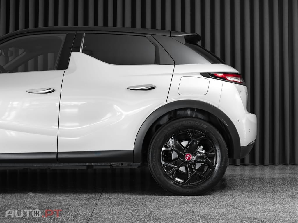 DS DS3 Crossback E-TENSE PERFORMANCE LINE