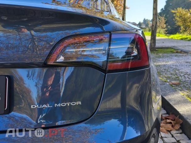 Tesla Model 3 Long Range AWD Dual Motor