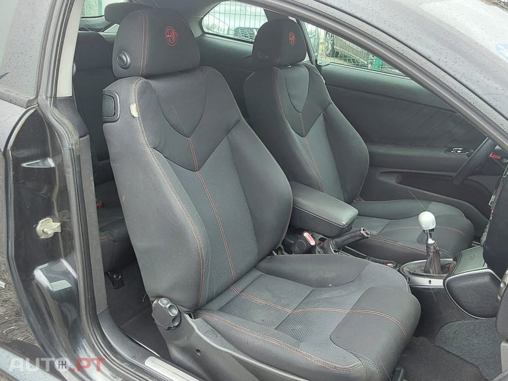 Alfa Romeo GT 1.9 JTD M-JET Q2 Distinctive