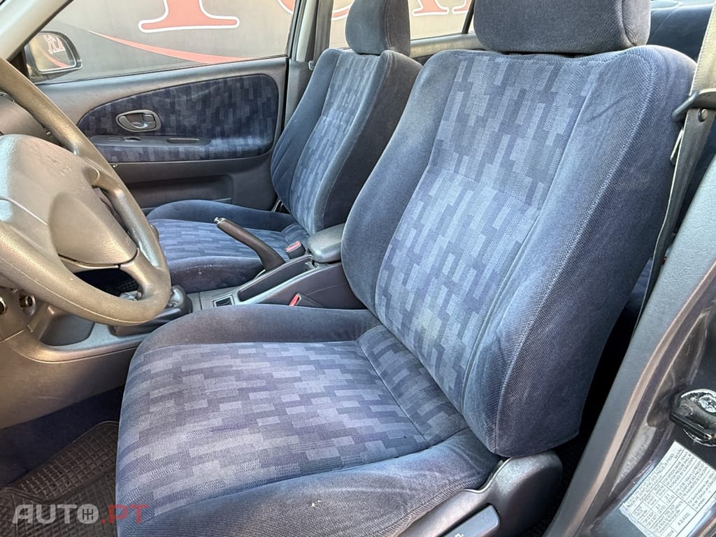 Mitsubishi Lancer 1300 GLX